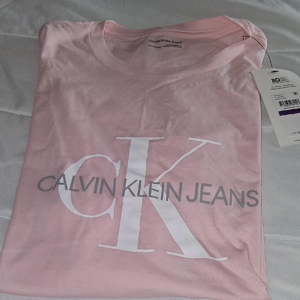 Ladies Calvin Klein T Shirt  XXL